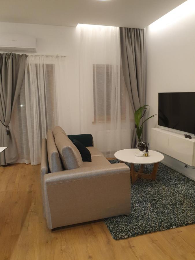 Smaragdo Apartamentai 考纳斯 外观 照片