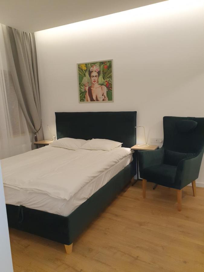 Smaragdo Apartamentai 考纳斯 外观 照片